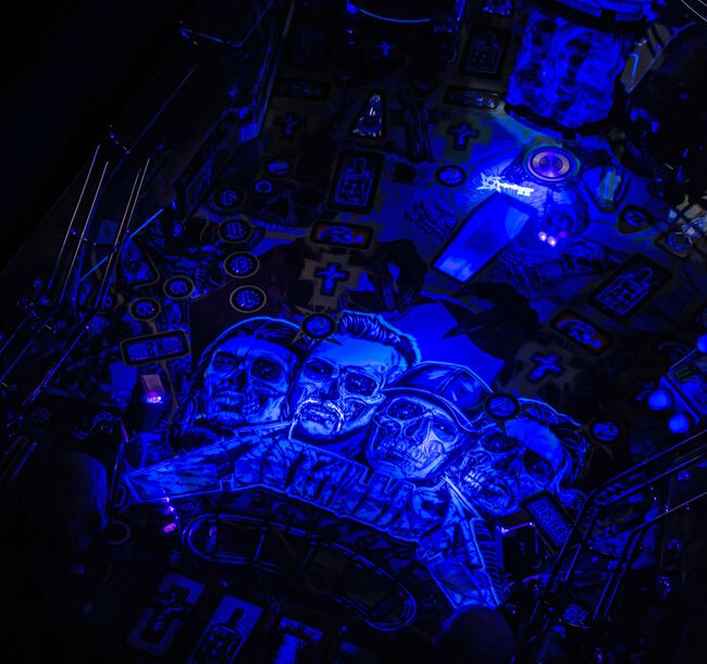 Stern Pinball x Metallica Remastered - 2024 Premium Model, 